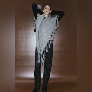 NWT Zara Alpaca Blend Fringe Shawl Gray